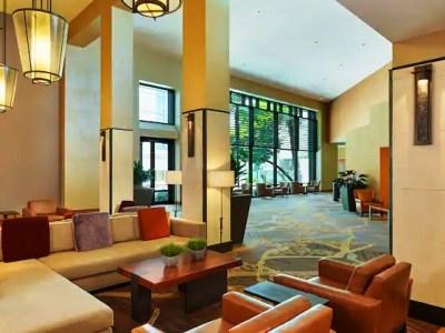 Hotel Doubletree By Hilton Airport